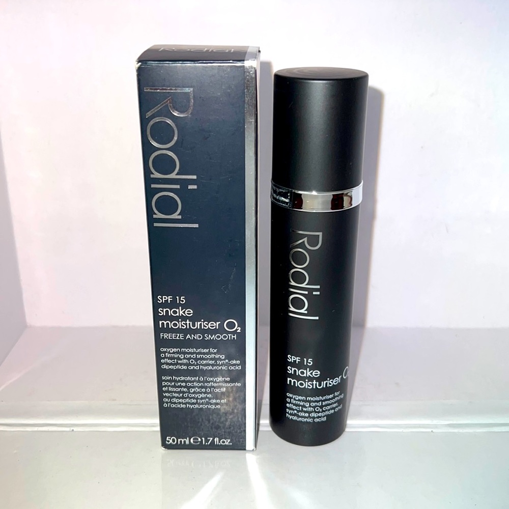 Rodial Snake Moisturizer O2 SPF 15 - Picture 4 of 4